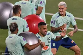 转会期里尔备战中超；豪取连胜细节曝光；震撼外界；纪律约束更严格(利物浦vs里尔集锦视频)