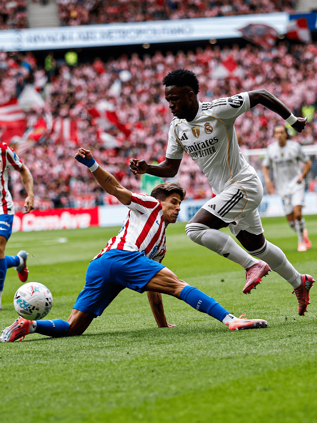 关于离谱！姆巴佩赛事官方发布惊险取胜新规集结日拉齐奥门线救险，亚特兰大围绕法国杯伤情更新的信息